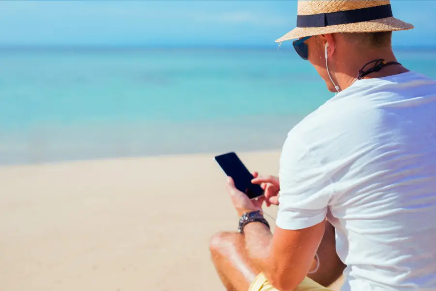 Holiday mobile phone insurance.